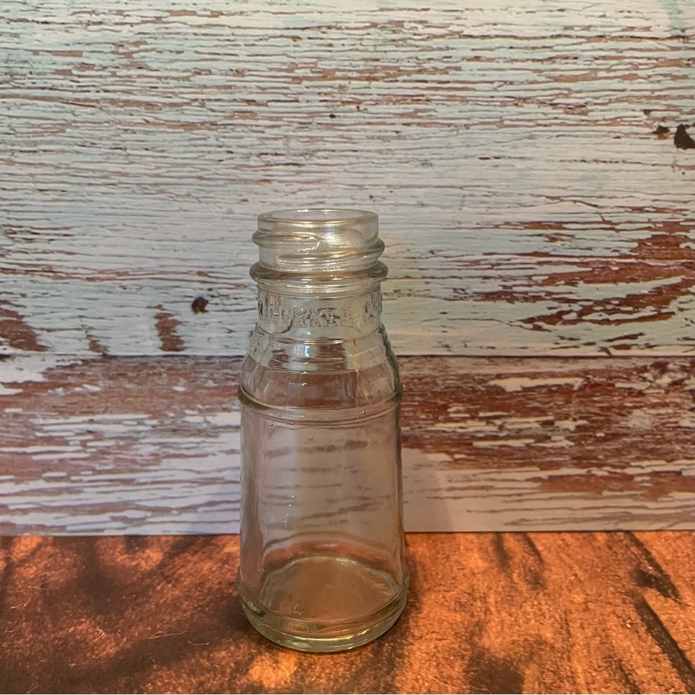 Antique bottle 4” E.R. Burkee & Co. New York